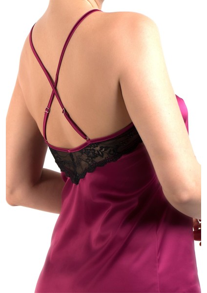 Sırtı Çapraz Askılı Dantel Detaylı Saten Gecelik modelleri