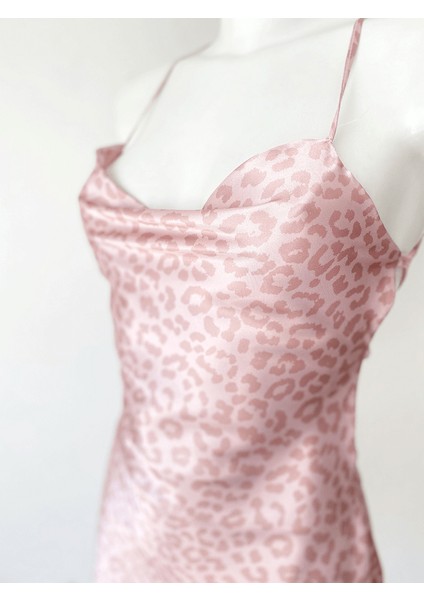 Sırt Dekolteli Saten Gecelik fırsatları