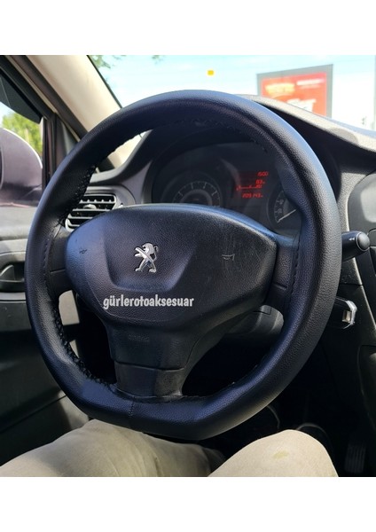 Peugeot 301 Dikmeli Direksiyon Kılıfı Siyah Ipli (38CM×11CM)