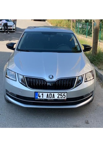 Sts Oto Aksesuar Skoda Octavia 2013-2020 Batman Yarasa Ayna Kapağı Piano Black Abs Plastik