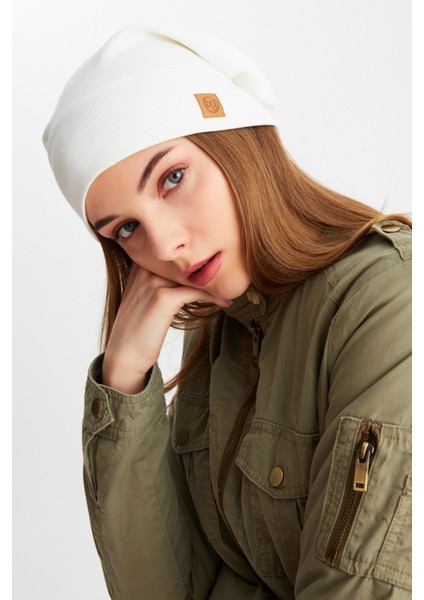 Beyaz Kadın Pamuklu Kaşkorse, Terletmez, Ultra Hafif ve Yumuşak Ipli Şapka Bere