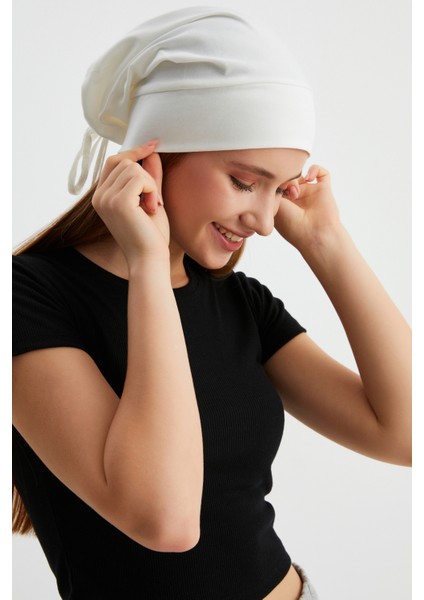 Beyaz Kadın 4 Mevsim Pamuklu, Esnek, Ultra Yumuşak Hafif, Terletmez, Ip Detaylı Penye Şapka modelleri