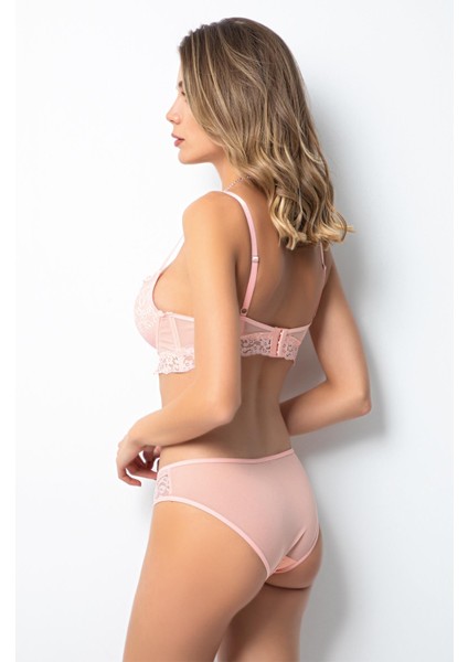 Push-Up Dolgulu Geniş Kanatlı Dantelli Sütyen Takım fırsatları