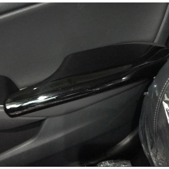 OLED Garaj Honda Civic Kapı Kolçak Kaplama Piano Black 2022+ Fiyatı