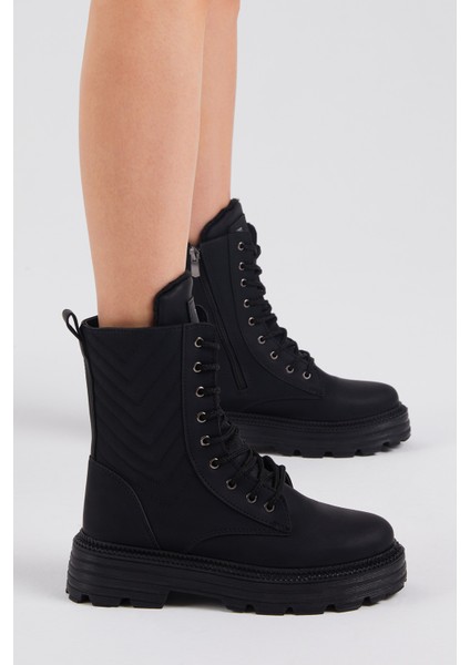 Kadın Siyah Cilt Desenli Rahat Kalıp Bağcıklı Bot modelleri