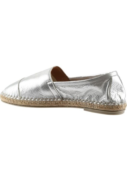 Gümüş Deri Kadın Düz Babet fırsatları