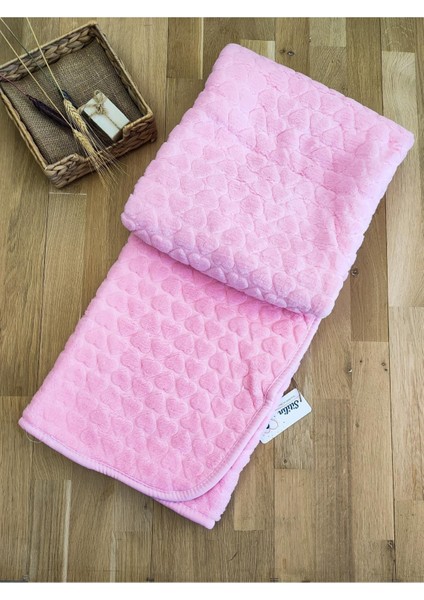 Peluş Kalp Bebek Battaniyesi