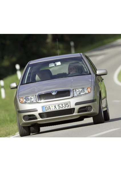 Skoda Fabia Mk1 2005-2008 Ön Tampon Sol Sis Farı Izgarası Çerçevesi Sissiz 6Y0807367B