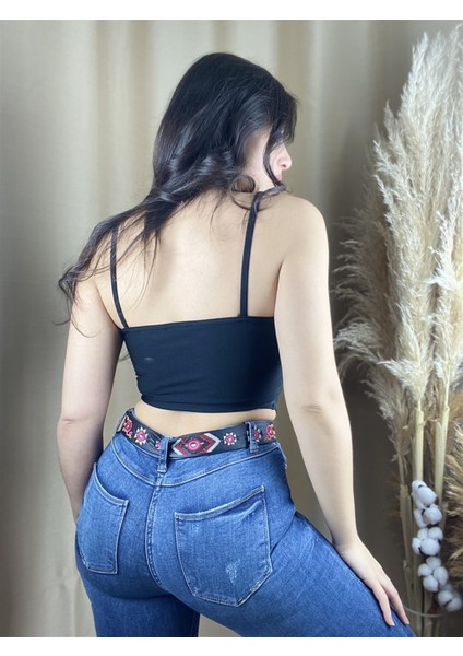 Pikka Online Kadın Siyah V Yaka Asimetrik Croptop