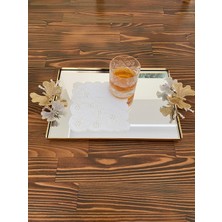 Lilies Atelier Tek Adet Romantik Delikişi Nakışlı Beyaz Kokteyl Peçetesi Bardak Altlığı