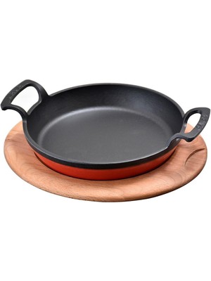 Lava Yuvarlak Kulplu Tava ve Ahşap Altlıklı. Çap(Ø) 20CM. - Kırmızı