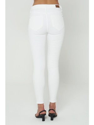 Cross Jeans Naomi Beyaz Normal Bel Fermuarlı Skinny Fit Jean Pantolon C 4526-050