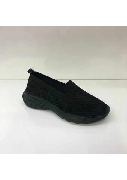 210 Woga Comfort Slip-On Sneaker