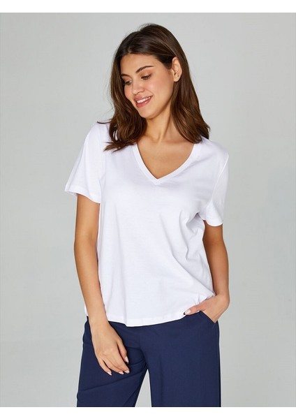 Kadın V Yaka T-Shirt