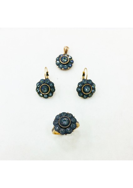 - Elmas Montur Kolye Küpe Yüzük Set Swarovski Taşlı Sevgiliye Hediye