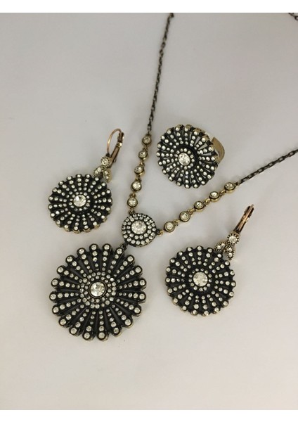 -Elmas Montur Nazende Kolye Küpe Yüzük Set Swarovski Taşlı Sevgiliye Hediye