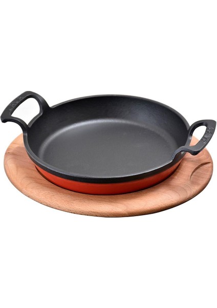 Yuvarlak Kulplu Tava ve Ahşap Altlıklı. Çap(Ø) 20CM. - Kırmızı