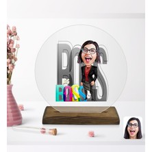 BK Kişiye Özel Kadın Big Boss Karikatürlü Yuvarlak Ahşap Standlı Biblo-1