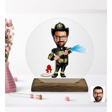 BK Kişiye Özel Itfaiyeci Karikatürlü Yuvarlak Ahşap Standlı Biblo-1