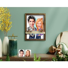 BK Kişiye Özel Sevgililer Karikatürlü Doğal Masif Ahşap Çerçeveli Tablo Duvar Rafı-50