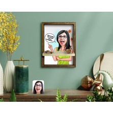 BK Kişiye Özel Kadın Kolay Yetişmiyor Karikatürlü Doğal Masif Ahşap Çerçeveli Tablo Duvar Rafı-5