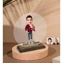 BK Kişiye Özel Baba Oğul Karikatürlü Yuvarlak Ahşap Standlı Biblo-3