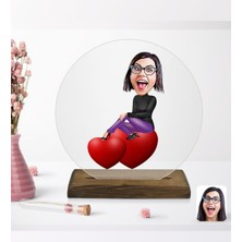 BK Kişiye Özel Kadın Karikatürlü Yuvarlak Ahşap Standlı Biblo-2