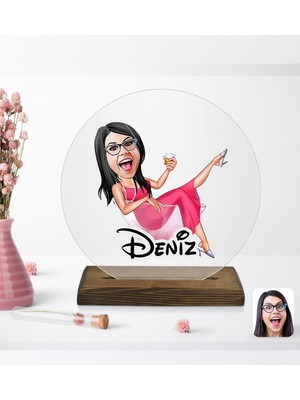 BK Kişiye Özel Kadın Patroniçe Karikatürlü Yuvarlak Ahşap Standlı Biblo-1