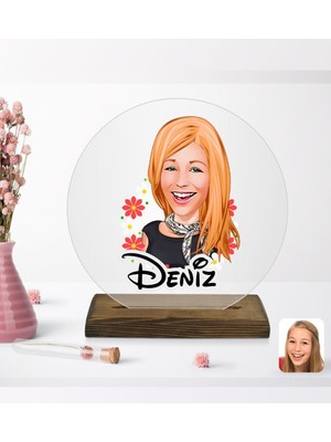 BK Kişiye Özel Kadın Karikatürlü Yuvarlak Ahşap Standlı Biblo-51