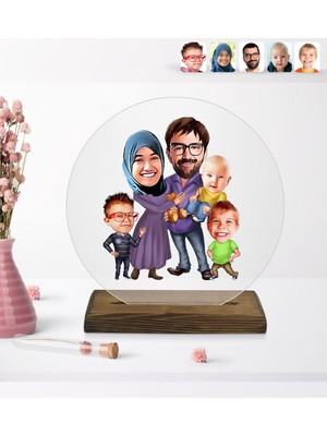 BK Kişiye Özel Aile Karikatürlü Yuvarlak Ahşap Standlı Biblo-8