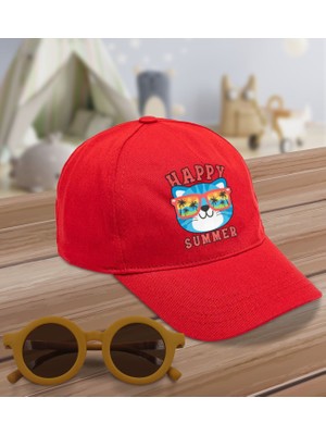 Bk Kids Happy Summer Tasarımlı Kırmızı Cotton Çocuk Şapkası ve Sarı Çocuk Güneş Gözlüğü Hediye Seti