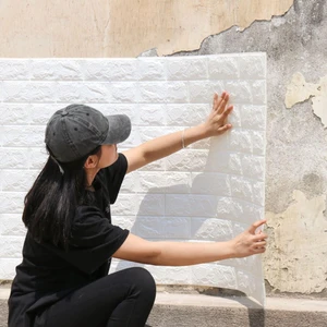 Renkli Duvarlar Kendinden Yapışkanlı 3D Tuğla Duvar Paneli Beyaz 77*70 cm 0,53M2