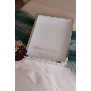 Verda Çerçeve 
40 x 50 cm Yeni Trend 7 cm Derin!Gümüş Pleksi Kaplı Çerçeve Gül Kutusu