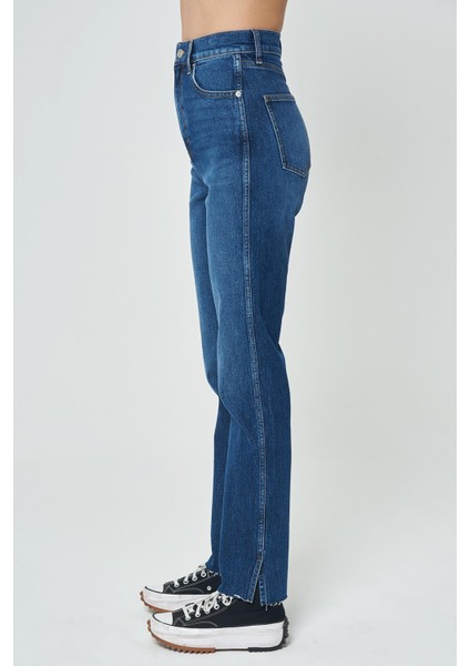 Orta Mavi Yüksek Bel Slim Straight Fit Paçası Yırtmaçlı Fermuarlı Jean Pantolon C 4800-005