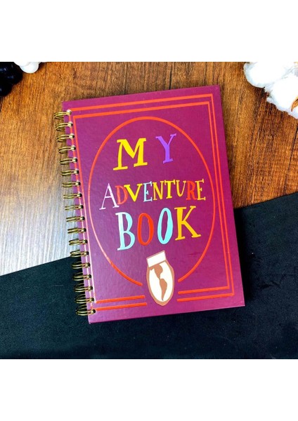 Patladı Gitti My Adventure Book Tasarımlı Spiralli Sticker'lı Tarihsiz Konuşan Ajanda Haftalık Planlayıcı Defter