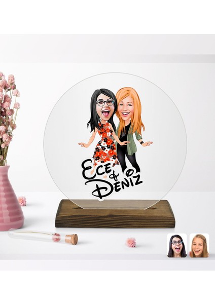Kişiye Özel Kız Kardeş Karikatürlü Yuvarlak Ahşap Standlı Biblo-1