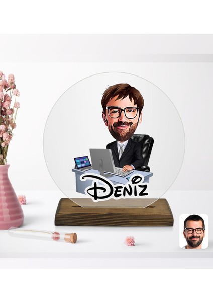 Kişiye Özel Erkek Genel Müdür Karikatürlü Yuvarlak Ahşap Standlı Biblo-1 fiyatları