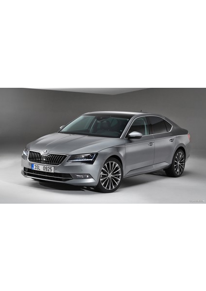 2022 Skoda Superb Bagaj Havuzu Tam Uyumlu Kauçuk modelleri