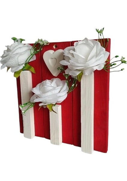 Ahşap Kırmızı Beyaz Kalpli Duvar Çiçekliği Beyaz Gül Yapay Çiçek 25*25 cm