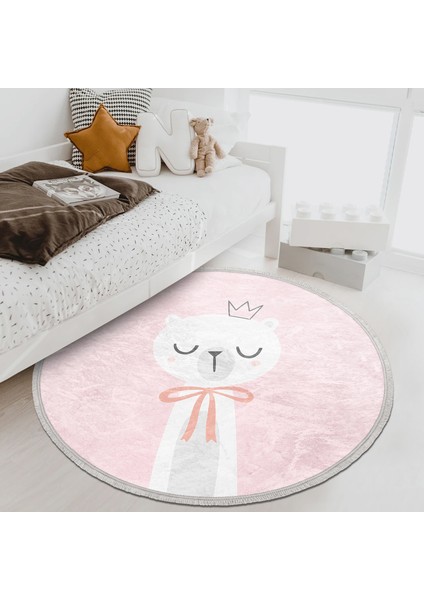 Pembe Zemin Uyuyan Ayıcık Desenli Çocuk & Genç Odası Makinede Yıkanabilir Kaymaz Tabanlı Püsküllü Yuvarlak Çocuk Halısı