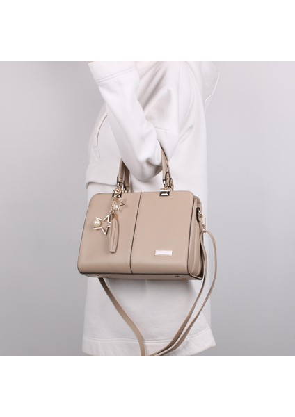 M903 Açık Vizon Suni Deri Bayan Çapraz El ve Omuz Çantası fiyatları