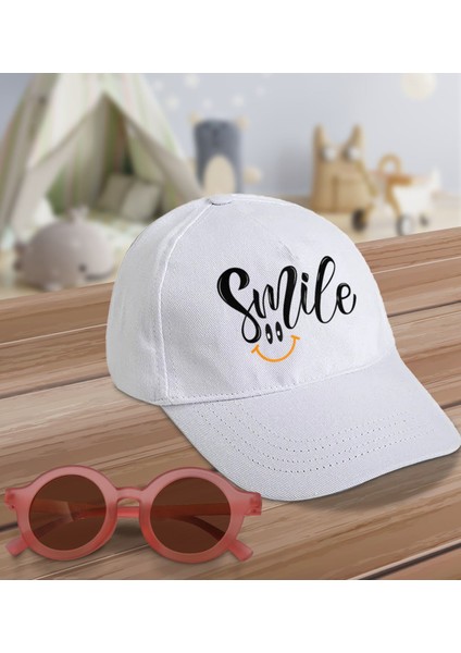 Kids Smile Tasarımlı Beyaz Cotton Çocuk Şapkası ve Pembe Çocuk Güneş Gözlüğü Hediye Seti-2