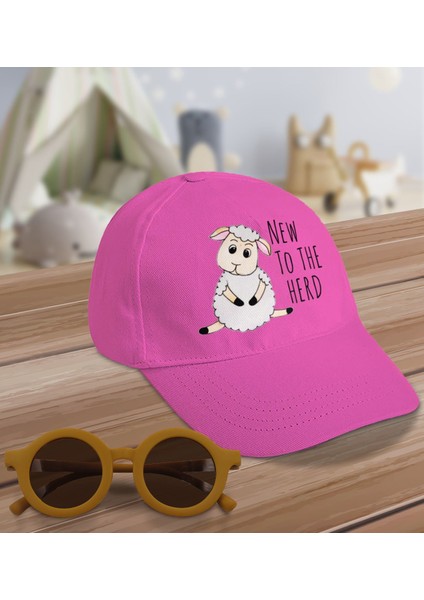 Bk Kids New To The Herd Tasarımlı Pembe Cotton Çocuk Şapkası ve Sarı Çocuk Güneş Gözlüğü Hediye Seti