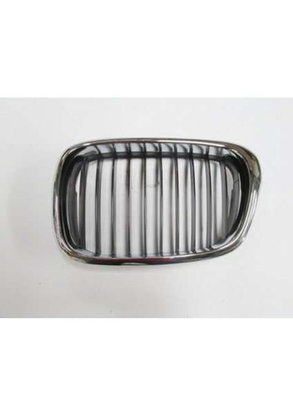 2001 - 2003 Bmw 5 Serı E39 - Ön Panjur Sol Nikelajlı - Siyah (Tw) (Oem NO:51137005837)
