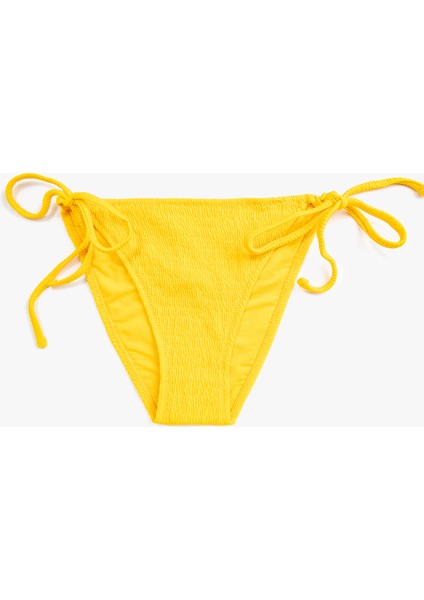 Bikini Altı Yanları Bağlama Detaylı