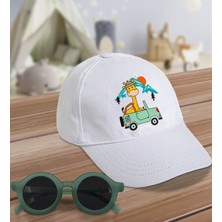 BK Kids Sevimli Zürafa Tasarımlı Beyaz Cotton Çocuk Şapkası ve Yeşil Çocuk Güneş Gözlüğü Hediye Seti-2