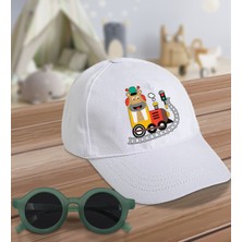 BK Kids Sevimli Zürafa Tasarımlı Beyaz Cotton Çocuk Şapkası ve Yeşil Çocuk Güneş Gözlüğü Hediye Seti