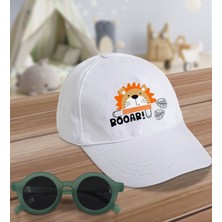 BK Kids Roar Tasarımlı Beyaz Cotton Çocuk Şapkası ve Yeşil Çocuk Güneş Gözlüğü Hediye Seti