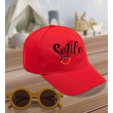 BK Kids Smile Tasarımlı Kırmızı Cotton Çocuk Şapkası ve Sarı Çocuk Güneş Gözlüğü Hediye Seti-2