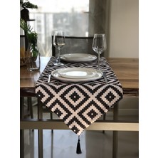 Desenİzmir Siyah Baklava (Bej) Desenli Runner Örtü